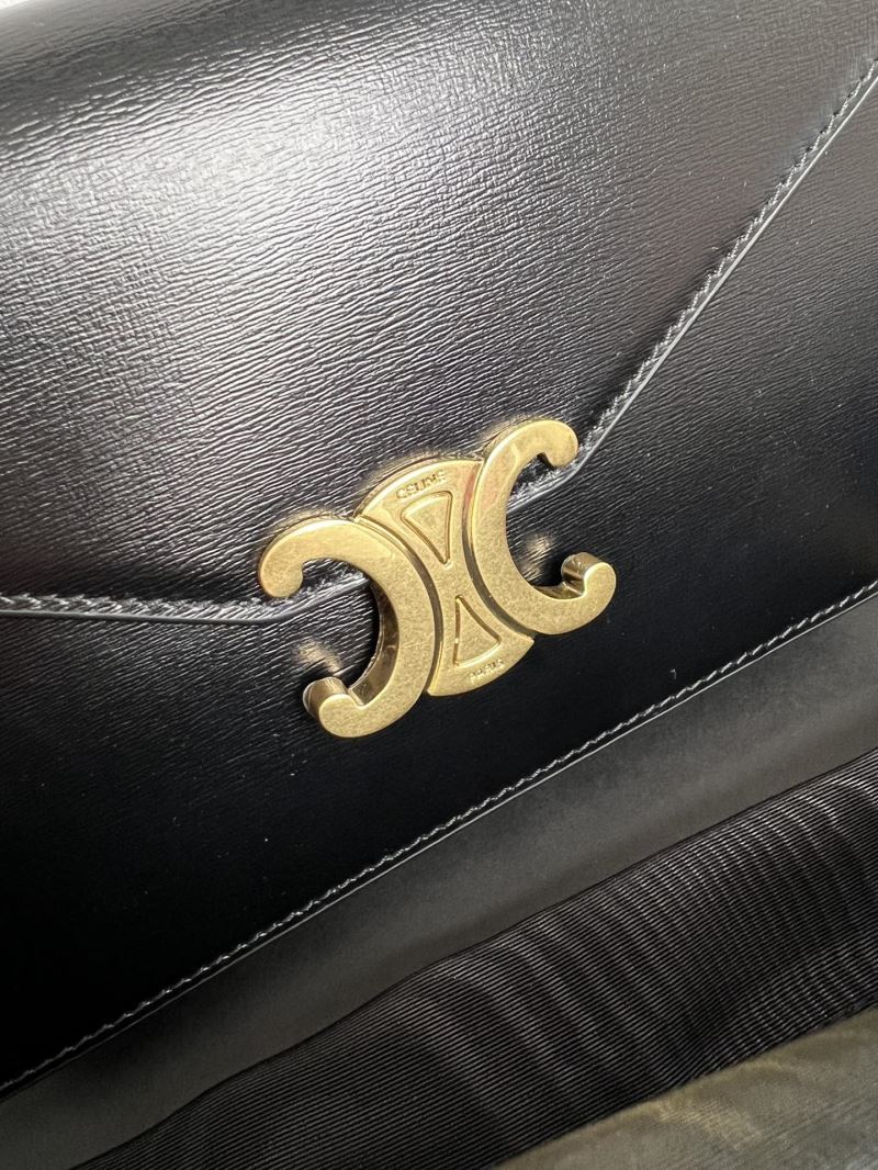 Ce1i*e triomphe bags